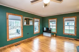 64 Portland St, Lancaster, NH 03584 - Photo 4