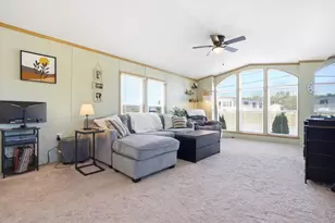 23 Spruce Dr, Belmont, NH 03220 - Photo 6