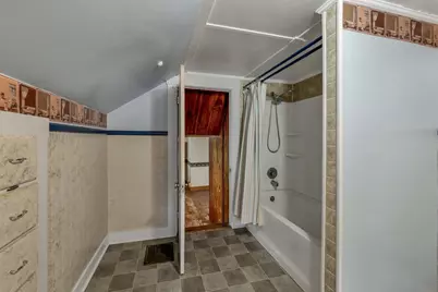 1388 South Stark Highway, Weare, NH 03281 - Photo 18