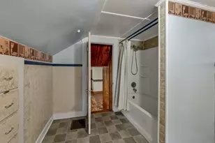 1388 S Stark Hwy, Weare, NH 03281 - Photo 18