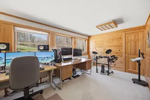 490 Clough Rd, Pittsfield, NH 03263 - Photo 36