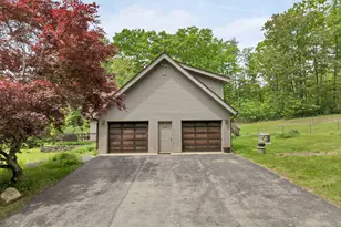 490 Clough Rd, Pittsfield, NH 03263 - Photo 14