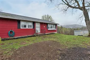 43 School House Hill Rd, Gilford, NH 03249 - Photo 6