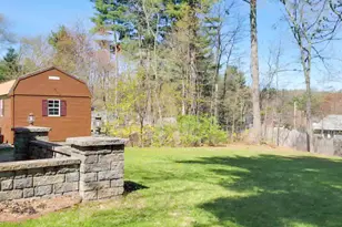 10 Cambridge Rd, Nashua, NH 03062 - Photo 22