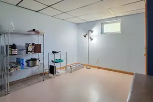 10 Cambridge Rd, Nashua, NH 03062 - Photo 16