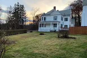 12 Prospect St, Hinsdale, NH 03451 - Photo 2