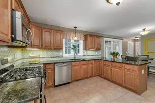 217 Steam Mill Rd, Auburn, NH 03032 - Photo 8