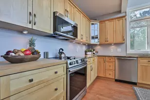 19 Aruda Rd, Sandown, NH 03873 - Photo 16