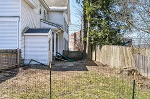 27 Seminary Hill Rd, Lebanon, NH 03784 - Photo 14