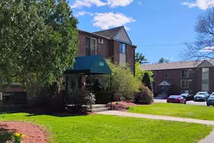 133 English Village Rd, Manchester, NH 03102 - Photo 2