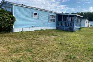 60 Silver St, Seabrook, NH 03874 - Photo 2