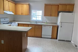 163 Staples St, Seabrook, NH 03874 - Photo 6