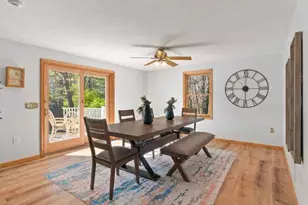 25 Fletcher Dr, Pelham, NH 03076 - Photo 10