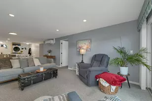 23 Pleasant St, Meredith, NH 03253 - Photo 26