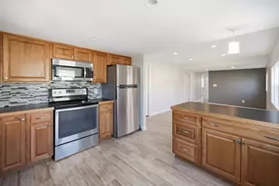 31 Page Rd, Litchfield, NH 03052 - Photo 10