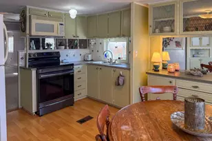 862 Mayhew Turnpike, Bridgewater, NH 03222 - Photo 6