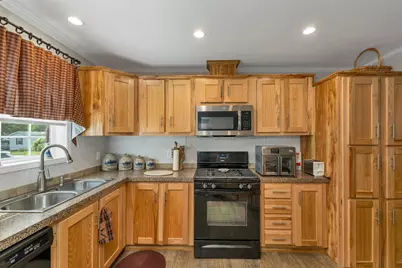 9 Longmeadow Drive, Concord, NH 03301 - Photo 6
