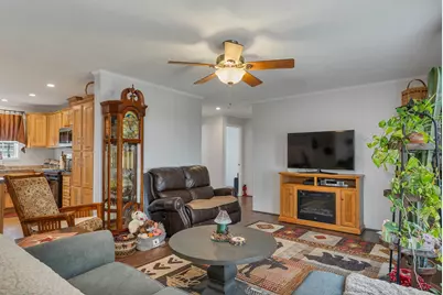 9 Longmeadow Drive, Concord, NH 03301 - Photo 14