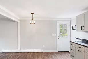 11 Coteville Rd, Londonderry, NH 03053 - Photo 4