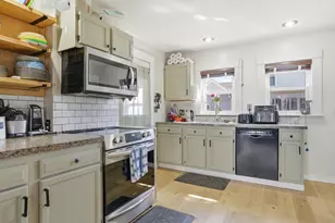 33 Walnut St, Rochester, NH 03867 - Photo 6