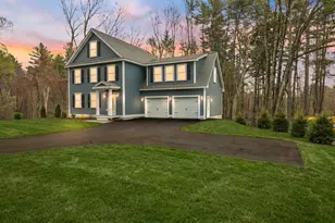 1152 Bridge St, Pelham, NH 03076 - Photo 4