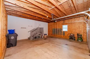 31 Meredith Dr, Hampstead, NH 03841 - Photo 4