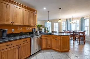 2 Lowther Pl, Nashua, NH 03062 - Photo 6