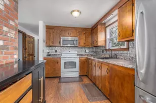 2 McCrillis Rd, Nottingham, NH 03290 - Photo 6