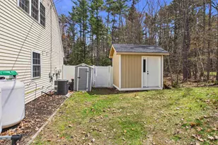 19 Deerwood Dr, Amherst, NH 03031 - Photo 34