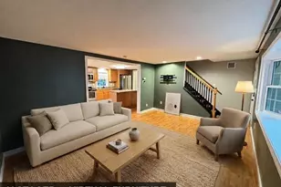 19 Deerwood Dr, Amherst, NH 03031 - Photo 6