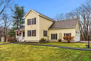 9 Roseberry Ln, Kittery, ME 03904 - Photo 2
