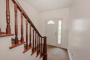 14 Chestnut St, Pittsfield, NH 03263 - Photo 4