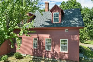 42 Gilford Ave, Laconia, NH 03246 - Photo 6