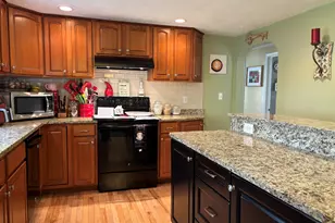 23 Jericho Rd, Pelham, NH 03076 - Photo 4