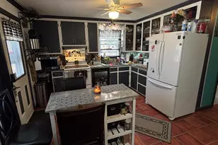 321 W Mitchell St, Manchester, NH 03103 - Photo 2