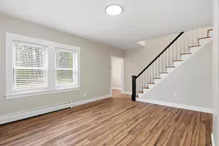 293 Lawrence Rd, Salem, NH 03079 - Photo 8