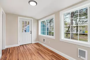 293 Lawrence Rd, Salem, NH 03079 - Photo 12