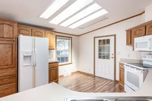 37 Magnolia Ln, Belmont, NH 03220 - Photo 12