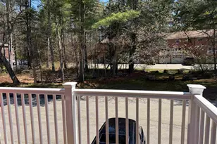 79 Oakridge Dr, Londonderry, NH 01844 - Photo 12