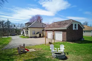 127 Belvidere St, Laconia, NH 03246 - Photo 4
