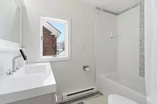 127 Belvidere St, Laconia, NH 03246 - Photo 8