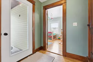 127 Belvidere St, Laconia, NH 03246 - Photo 16