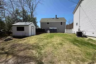 16 W Shore Dr, Raymond, NH 03077 - Photo 14