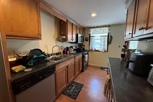 16 W Shore Dr, Raymond, NH 03077 - Photo 2
