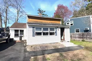 110 Millville Cir, Salem, NH 03079 - Photo 1