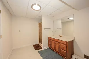 26 Preserve Dr, Nashua, NH 03064 - Photo 42