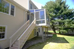 4 Shannon Dr, Stratham, NH 03885 - Photo 10