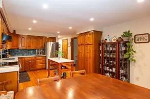 8 Laurel Ln, Stratham, NH 03885 - Photo 8