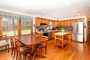 8 Laurel Ln, Stratham, NH 03885 - Photo 6