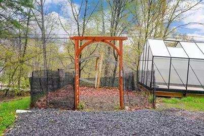 147 Mile Slip Road, Milford, NH 03055 - Photo 10